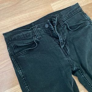 Levi 511 black jeans. Waist 29 length 32.